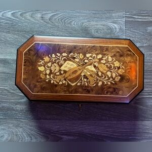 Vintage Italian Jewelry Music Box